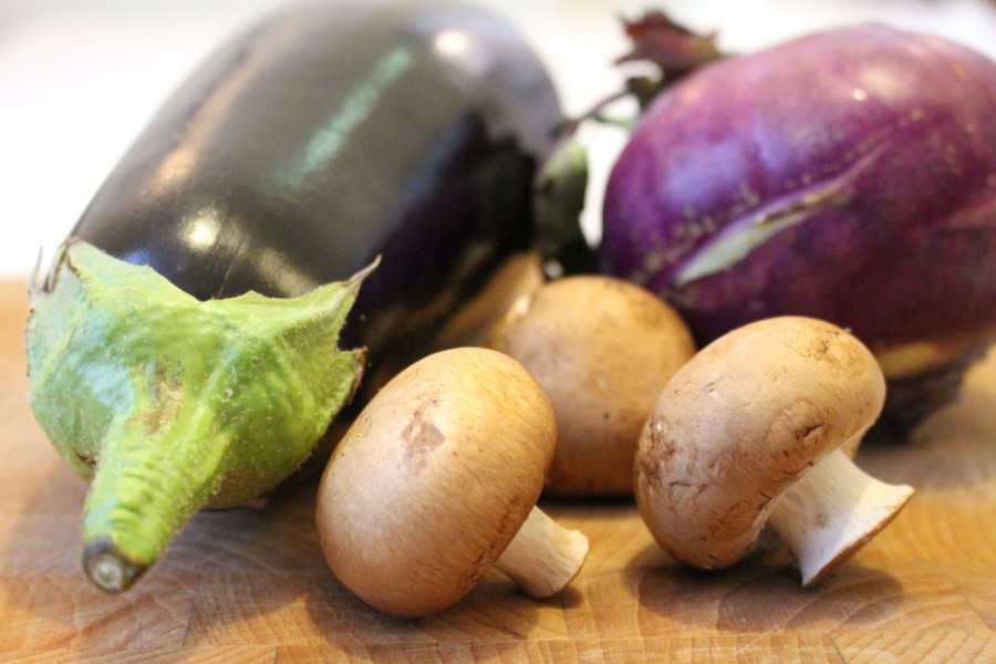 Aubergine, koolrabi en kastanjechampignons